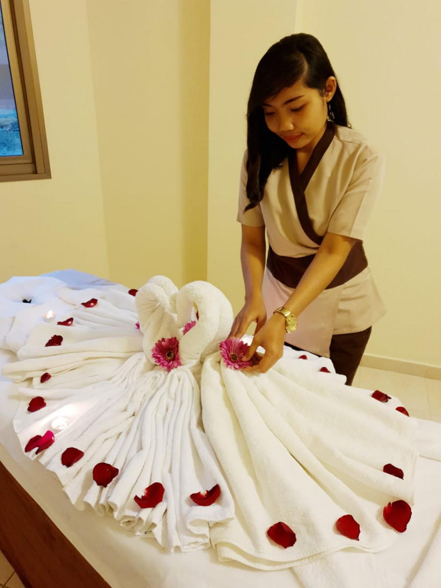professional spa therapist